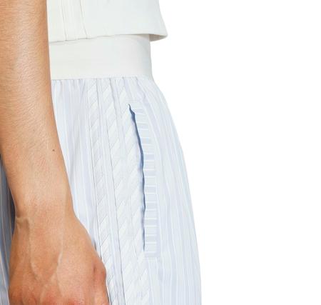 adidas P Ess Sho Kadın Şort Ve Kapri Açık Mavi