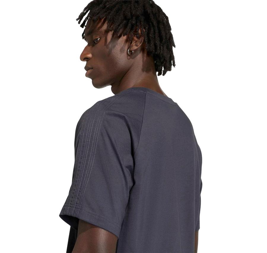 adidas P Ess Tee Erkek T-Shirt Antrasit adidas P Ess Tee Erkek T-Shirt Antrasit