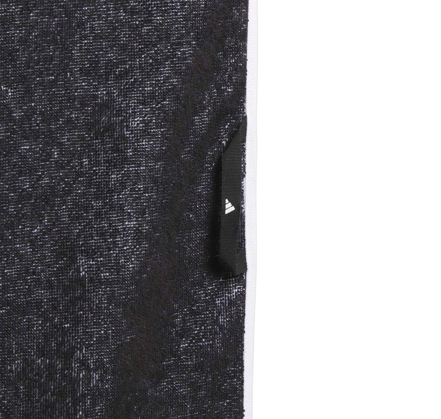 adidas Per Towel L Havlu Beyaz adidas Per Towel L Havlu Beyaz