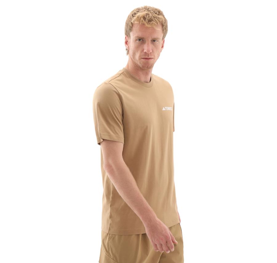 adidas Terrex Graphic Mountaın Erkek T-Shirt Krem adidas Terrex Graphic Mountaın Erkek T-Shirt Krem