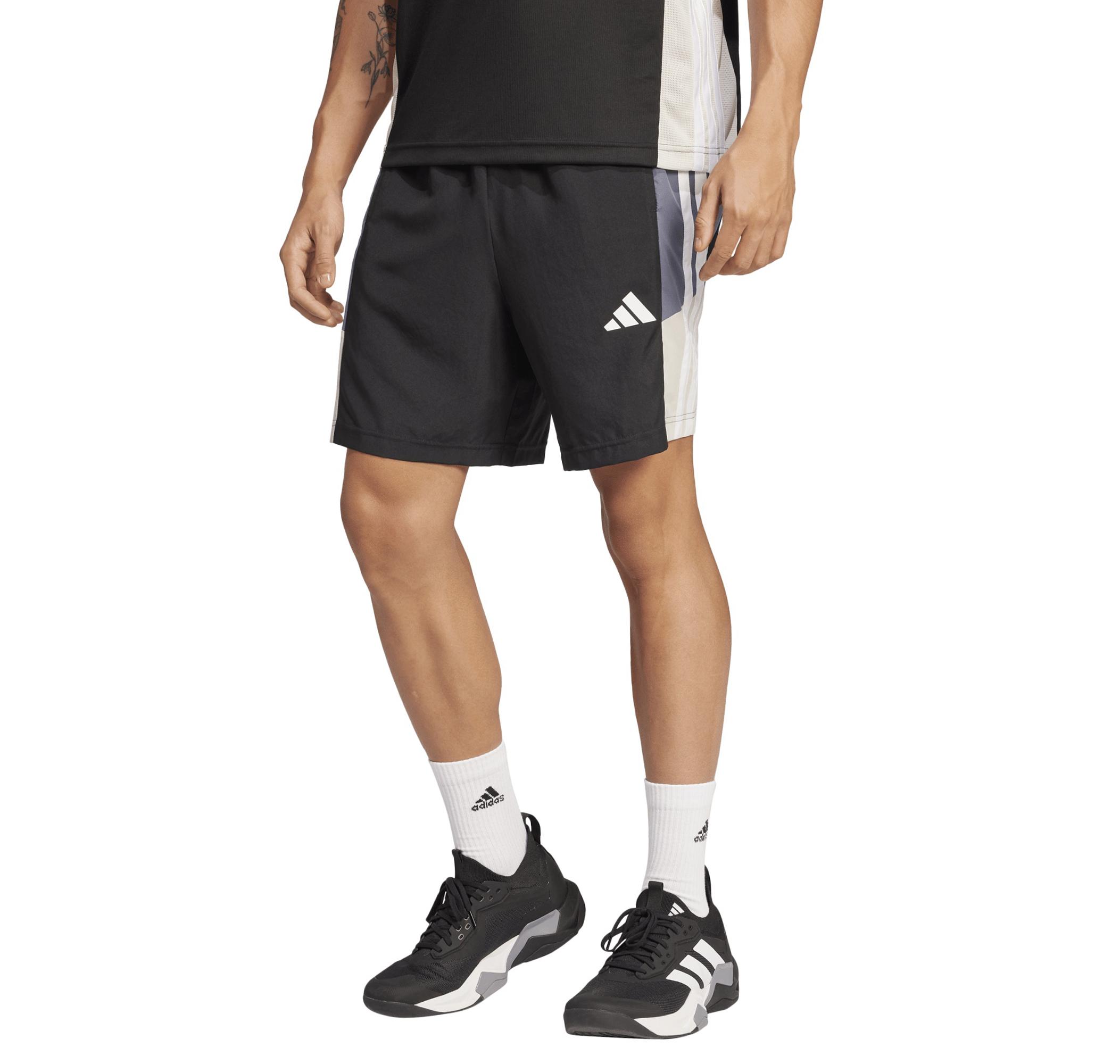 Мужские шорты adidas Tr Ess Cb Short Kapri