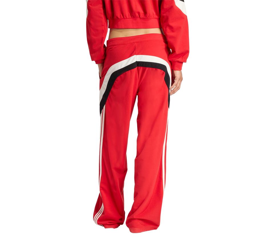 adidas Trackpant Kadın Pantolon adidas Trackpant Kadın Pantolon