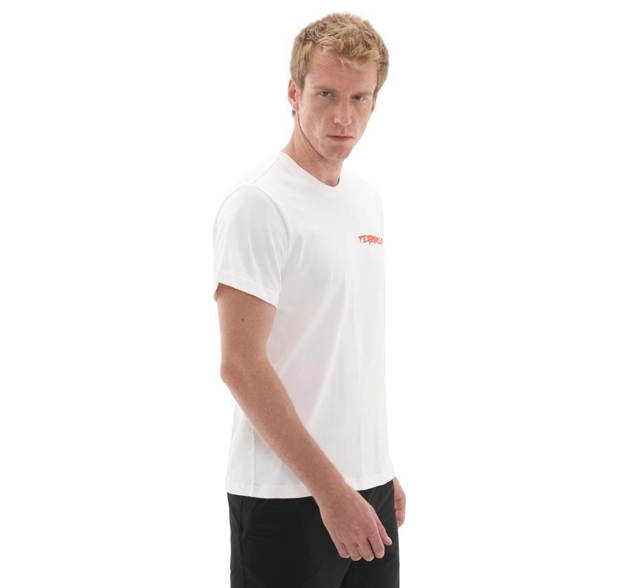 adidas U Snow T Erkek T-Shirt Beyaz adidas U Snow T Erkek T-Shirt Beyaz