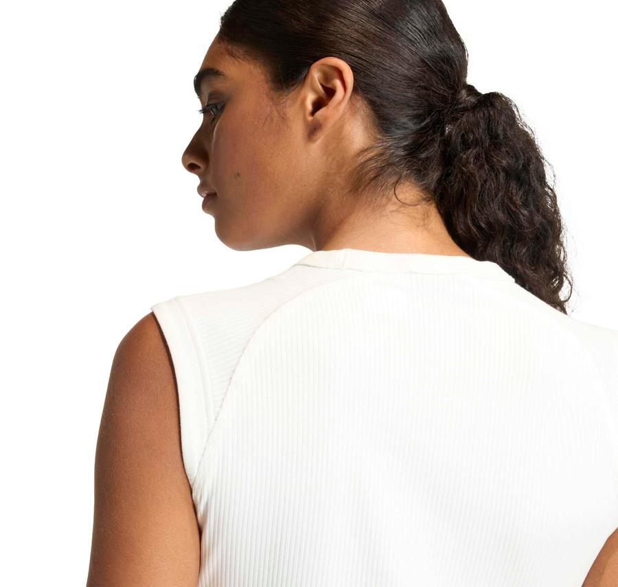 adidas W All Szn Rb Tk Kadın T-Shirt Beyaz adidas W All Szn Rb Tk Kadın T-Shirt Beyaz