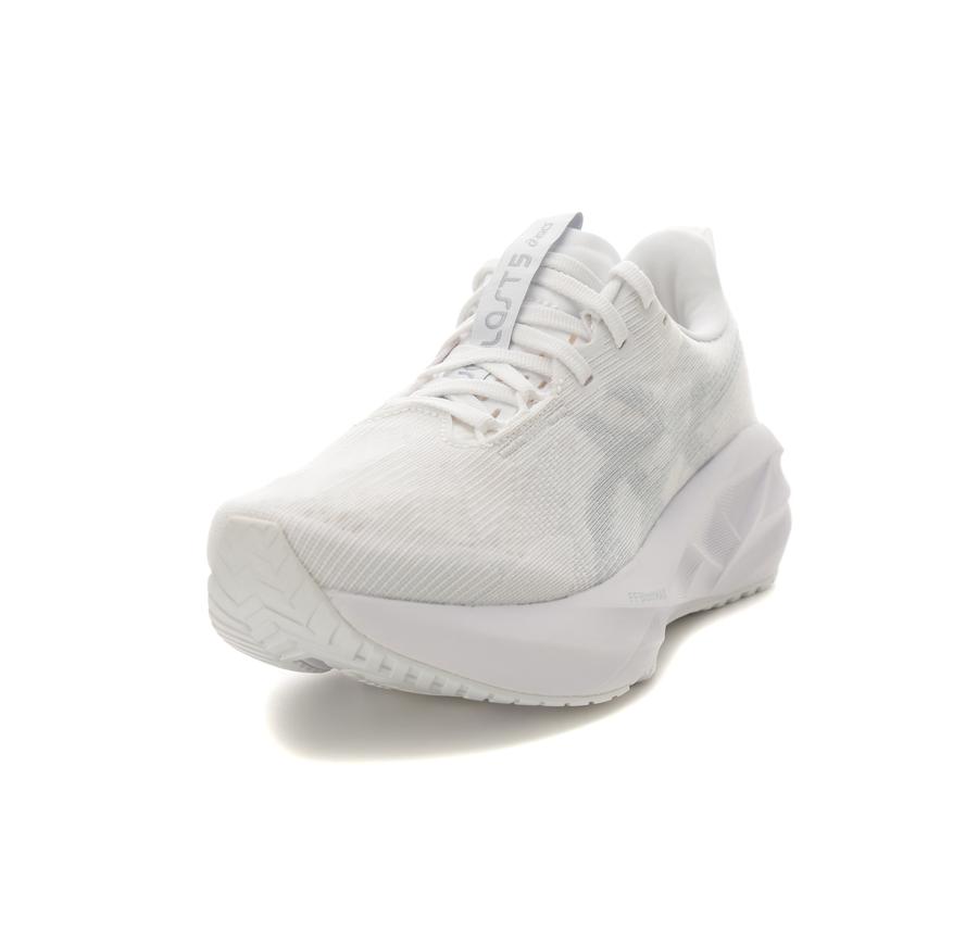 Asics Novablast 5 Kadın Spor Ayakkabı Beyaz Asics Novablast 5 Kadın Spor Ayakkabı Beyaz