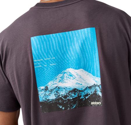 Brooks Graphic Short Sleeve Erkek T-Shirt Mor Brooks Graphic Short Sleeve Erkek T-Shirt Mor