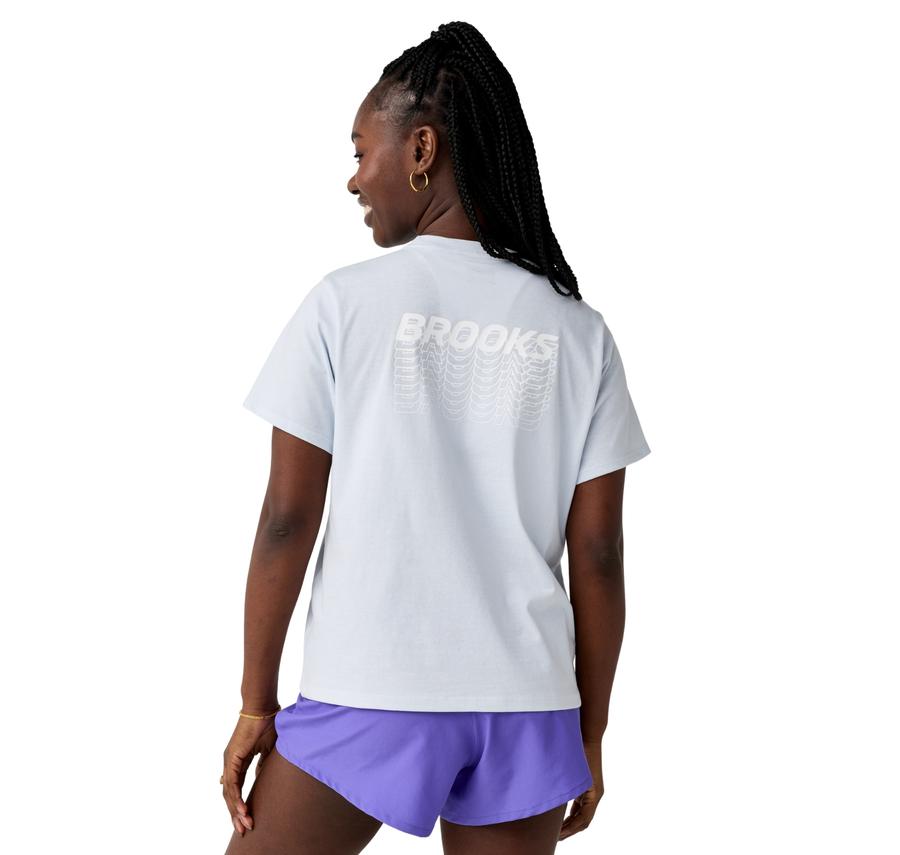 Brooks Graphic Short Sleeve Kadın T-Shirt Mavi Brooks Graphic Short Sleeve Kadın T-Shirt Mavi