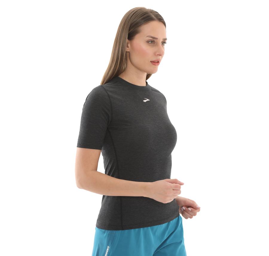 Brooks High Point Short Sleeve Kadın T-Shirt Siyah Brooks High Point Short Sleeve Kadın T-Shirt Siyah