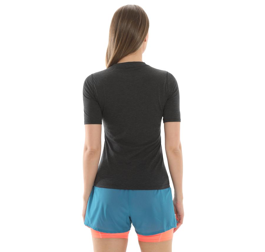 Brooks High Point Short Sleeve Kadın T-Shirt Siyah Brooks High Point Short Sleeve Kadın T-Shirt Siyah