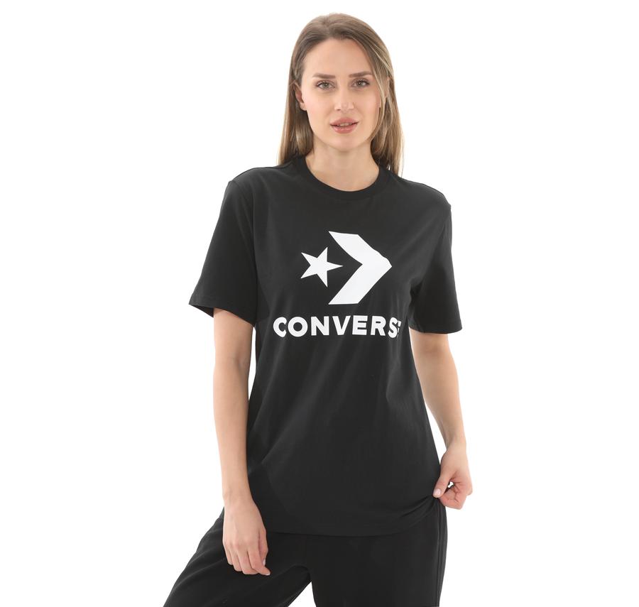 Converse Go-To Star Chevron Logo Standard-Fıt T-Shırt T-Shirt Siyah Converse Go-To Star Chevron Logo Standard-Fıt T-Shırt T-Shirt Siyah