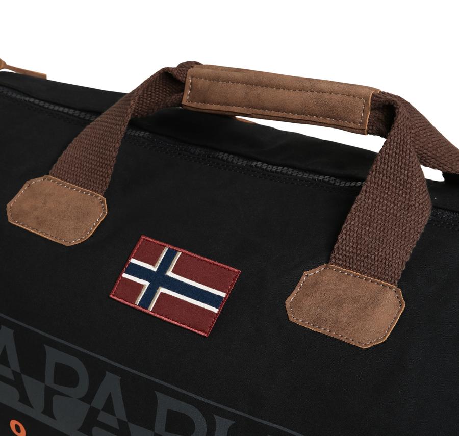 Napapijri Berıng 3 Spor Çantası Siyah Napapijri Berıng 3 Spor Çantası Siyah