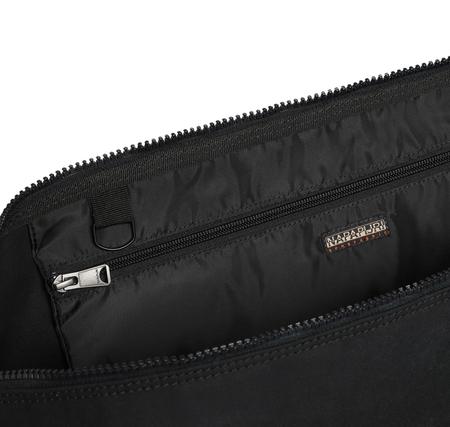 Napapijri Berıng 3 Spor Çantası Siyah Napapijri Berıng 3 Spor Çantası Siyah