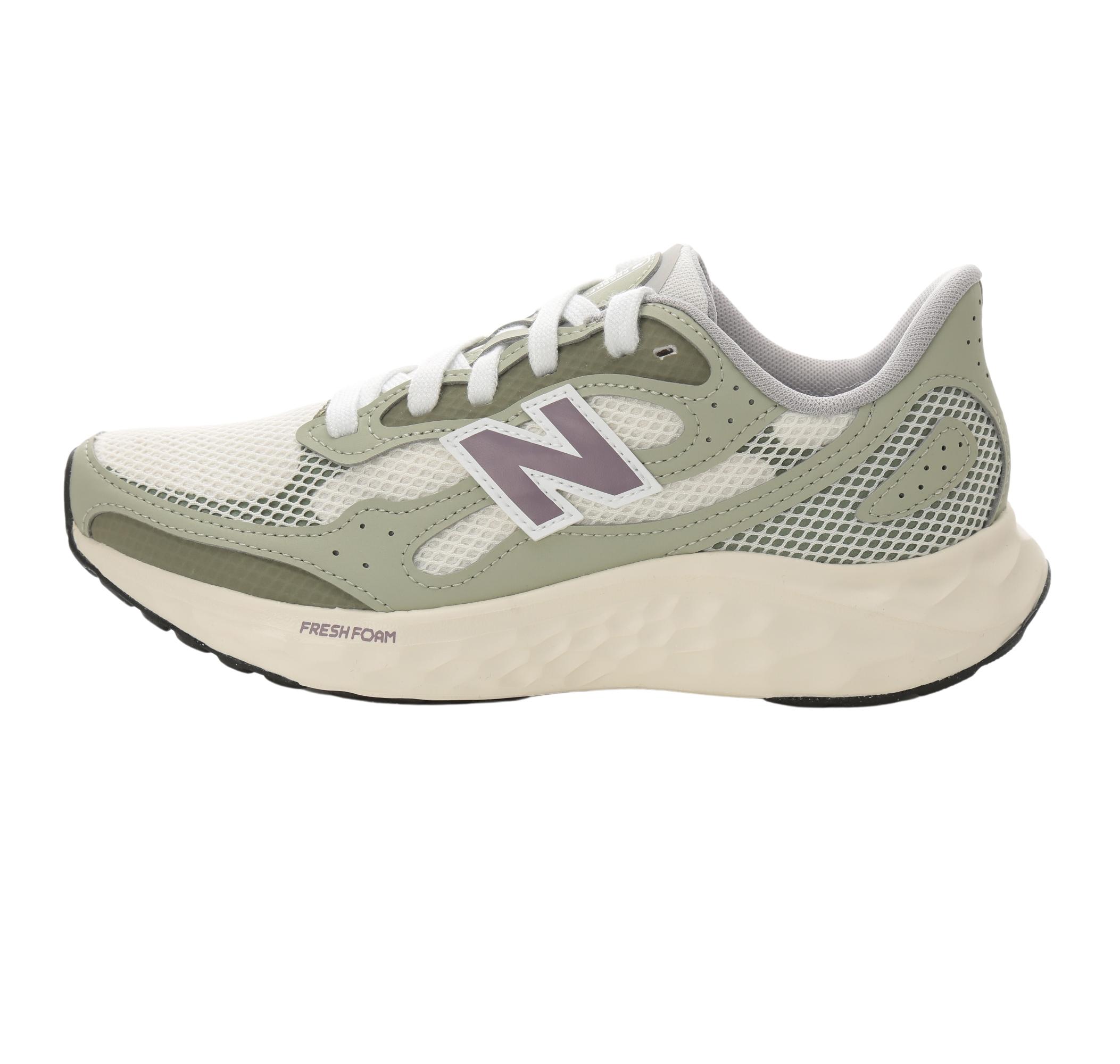 Женские кроссовки New Balance Waristd4