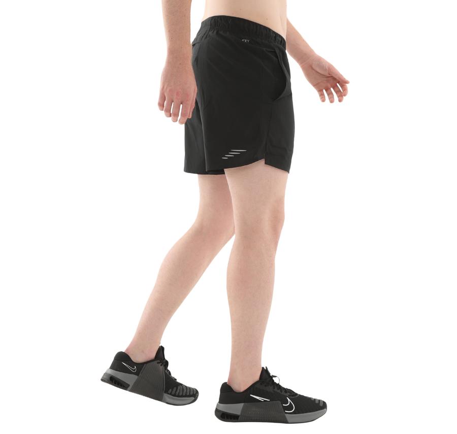 Nike Challenger Flash Erkek Şort Ve Kapri Siyah Nike Challenger Flash Erkek Şort Ve Kapri Siyah