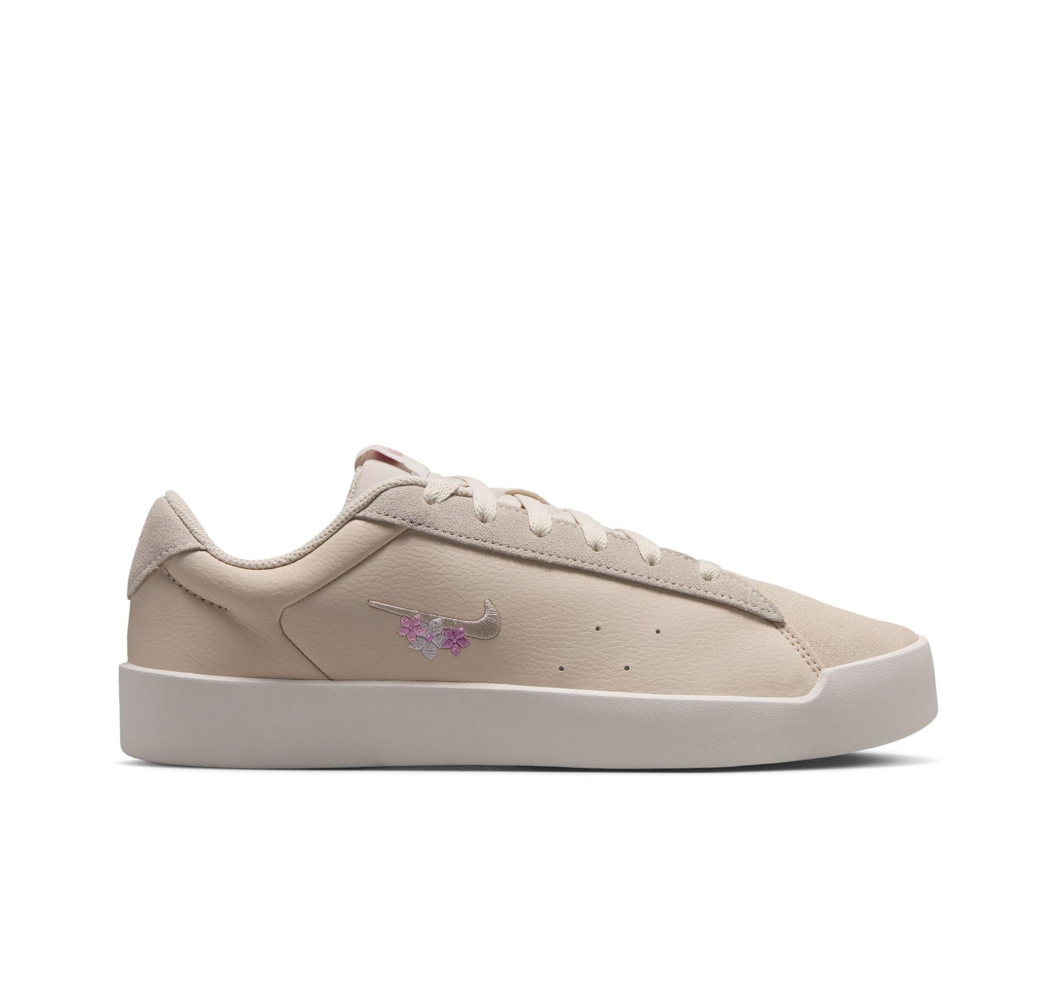 Женские кроссовки Nike Court Heritage Sütlü