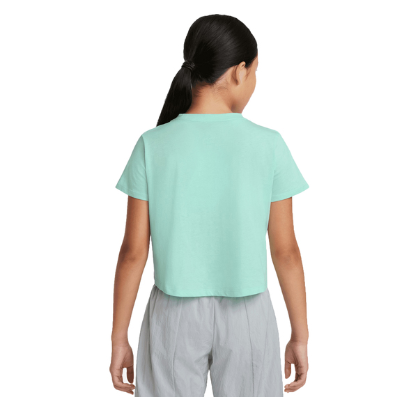 Nike G Nsw Tee Crop Futura Çocuk T-Shirt Turkuaz Nike G Nsw Tee Crop Futura Çocuk T-Shirt Turkuaz