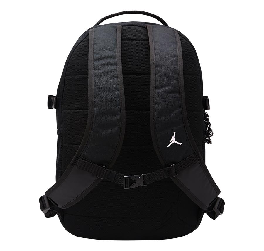 Nike Jam Blacktop Backpack Sırt Çantası Siyah Nike Jam Blacktop Backpack Sırt Çantası Siyah