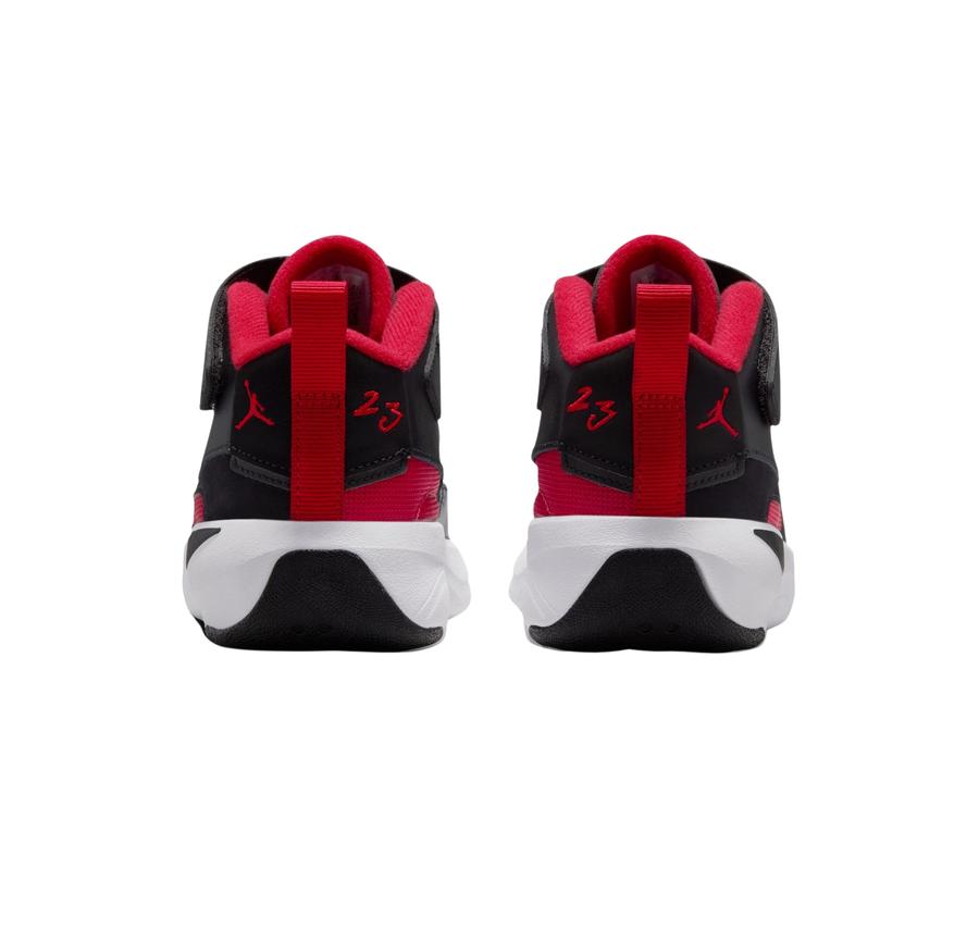 Nike Jordan Max Aura 7 Çocuk Spor Ayakkabı Nike Jordan Max Aura 7 Çocuk Spor Ayakkabı