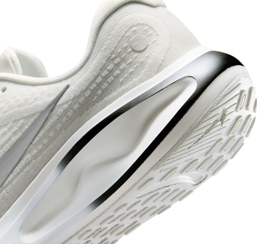 Nike Journey Run Erkek Spor Ayakkabı Beyaz Nike Journey Run Erkek Spor Ayakkabı Beyaz