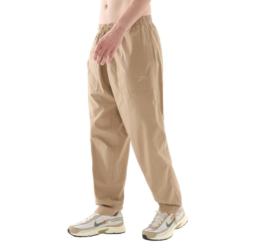 Nike M Nk Club Barcelona Pant Erkek Eşofman Altı Sütlü Kahve Nike M Nk Club Barcelona Pant Erkek Eşofman Altı Sütlü Kahve