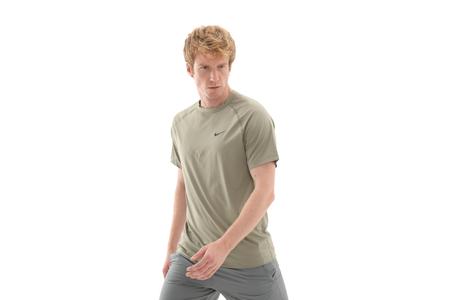 Nike M Nk Df Ready Ss Erkek T-Shirt Haki