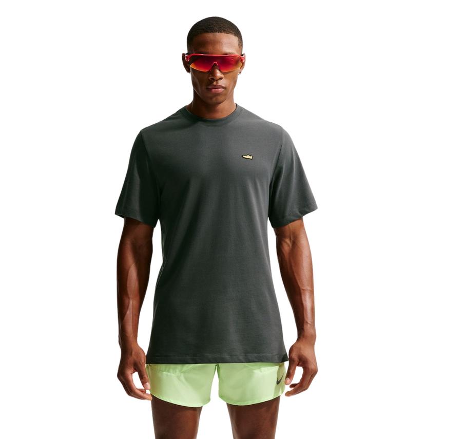 Nike M Nk Df Tee Std Retro Run Nrg Erkek T-Shirt Nike M Nk Df Tee Std Retro Run Nrg Erkek T-Shirt