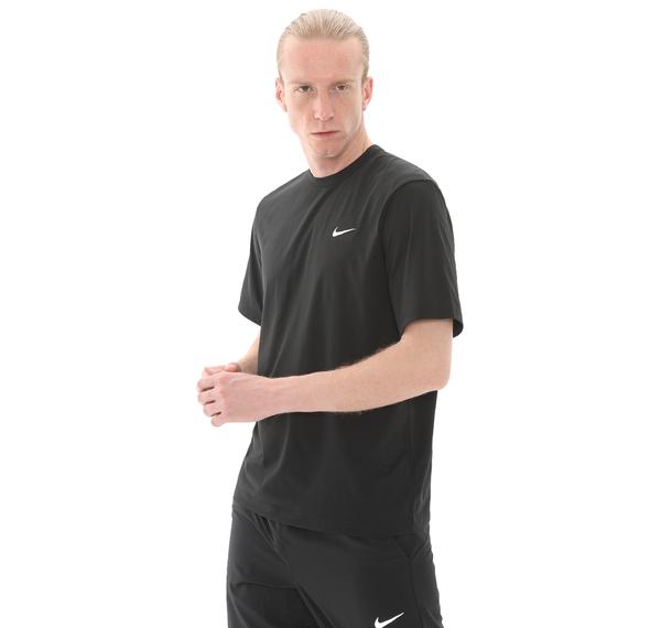 Nike M Nk Df Uv Hyverse Ss Erkek T-Shirt Siyah Nike M Nk Df Uv Hyverse Ss Erkek T-Shirt Siyah