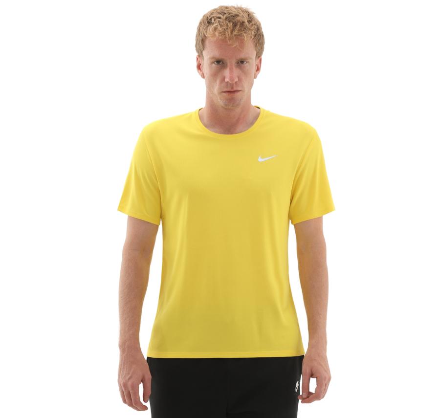 Nike M Nk Df Uv Mıler Ss Erkek T-Shirt Sarı Nike M Nk Df Uv Mıler Ss Erkek T-Shirt Sarı