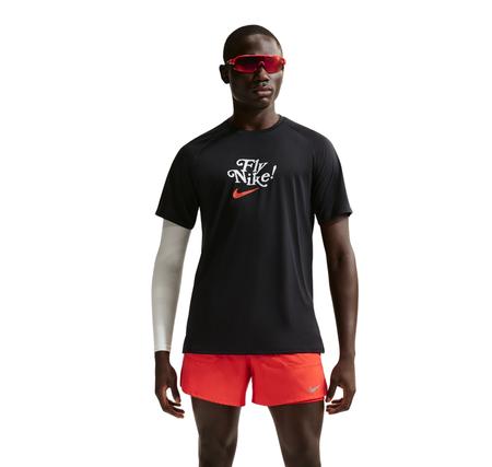 Nike M Nk Dfadv Fly Strıde Ss Erkek T-Shirt Nike M Nk Dfadv Fly Strıde Ss Erkek T-Shirt