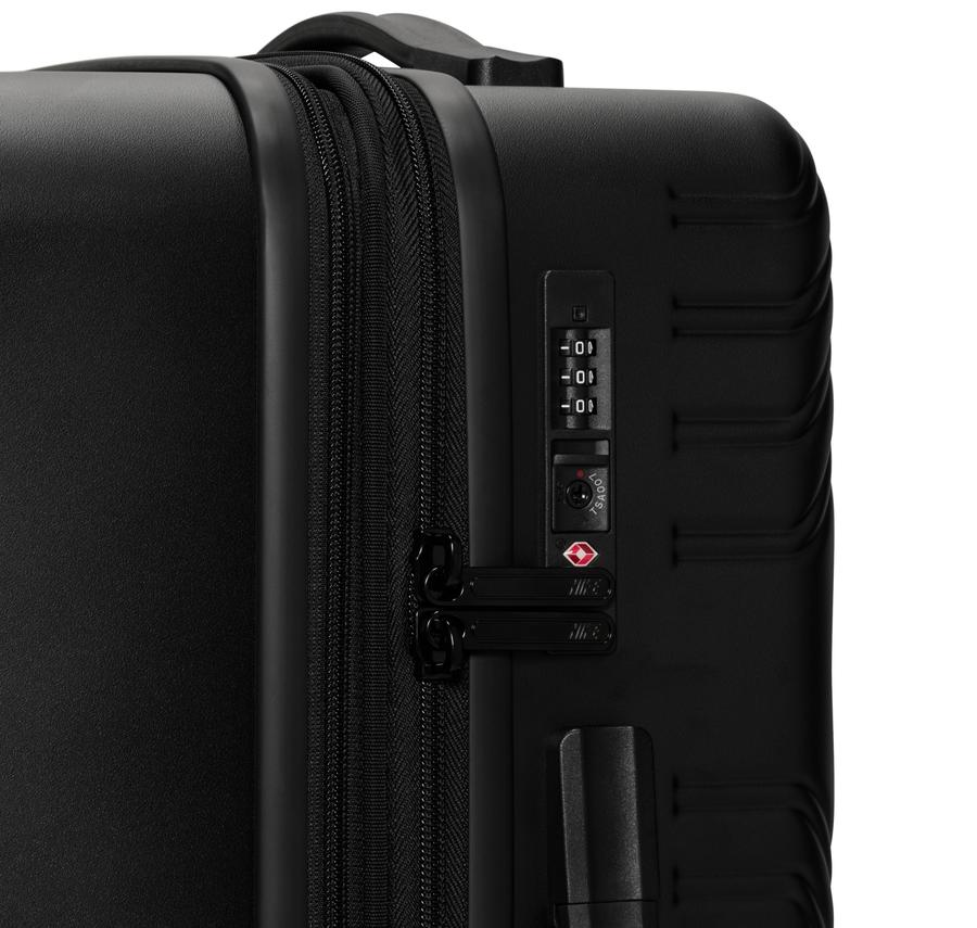 Nike Nk 22In Hardshell Luggage Valiz Siyah Nike Nk 22In Hardshell Luggage Valiz Siyah