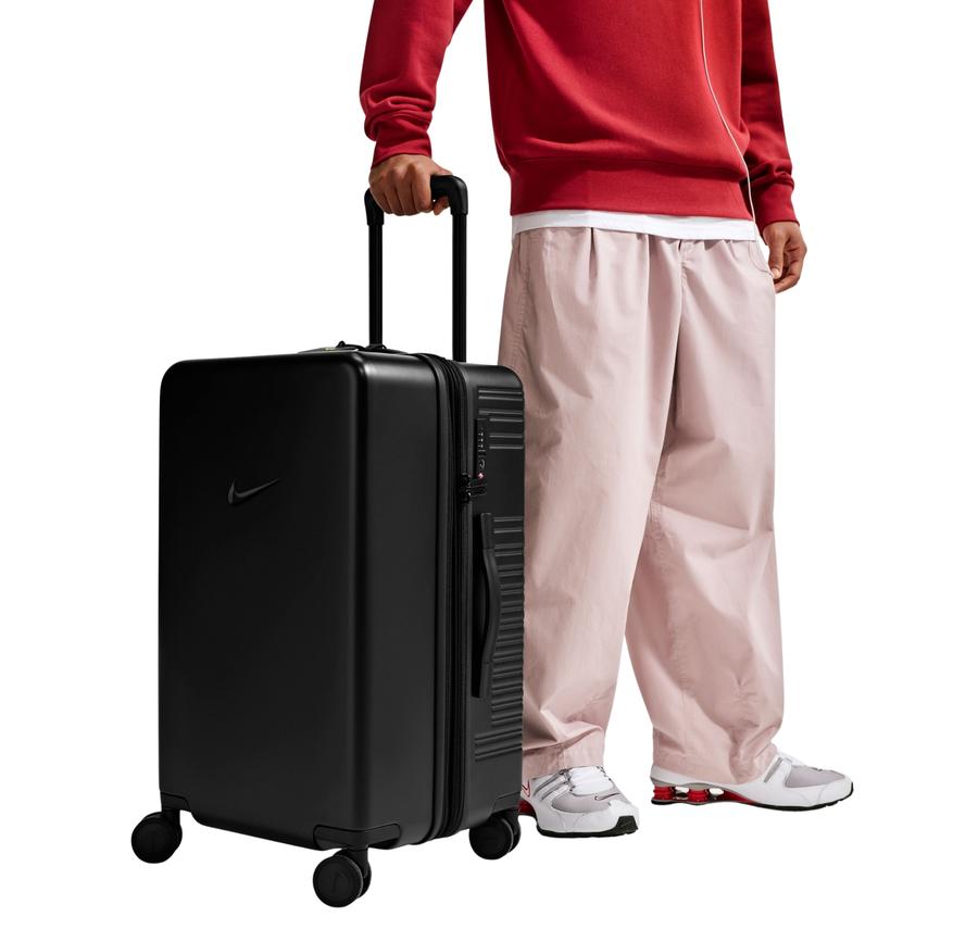 Nike Nk 26In Hardshell Luggage Valiz Siyah Nike Nk 26In Hardshell Luggage Valiz Siyah