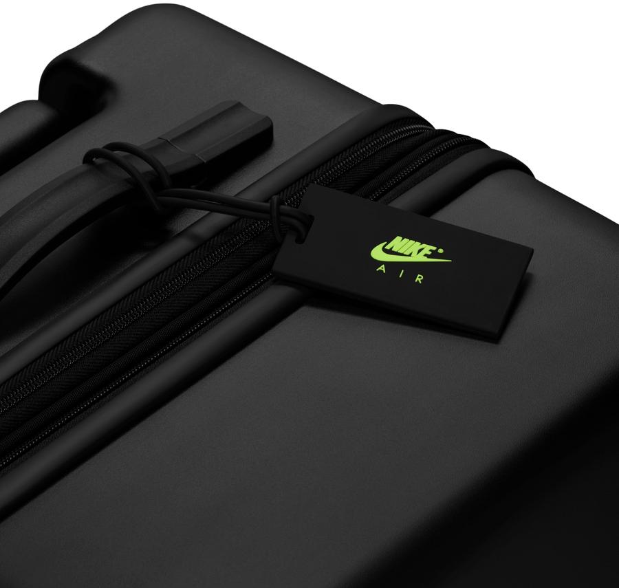 Nike Nk 26In Hardshell Luggage Valiz Siyah Nike Nk 26In Hardshell Luggage Valiz Siyah