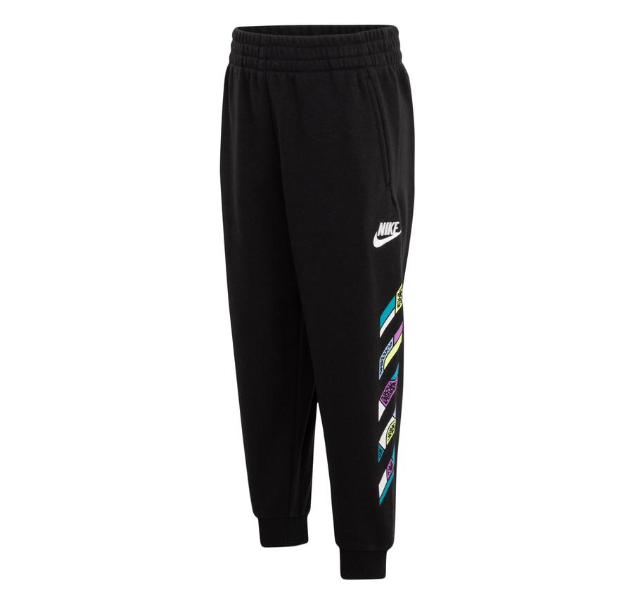 Nike Nkb B Nsw Outsıde T Lınes Ft Pant Çocuk Eşofman Altı Siyah Nike Nkb B Nsw Outsıde T Lınes Ft Pant Çocuk Eşofman Altı Siyah