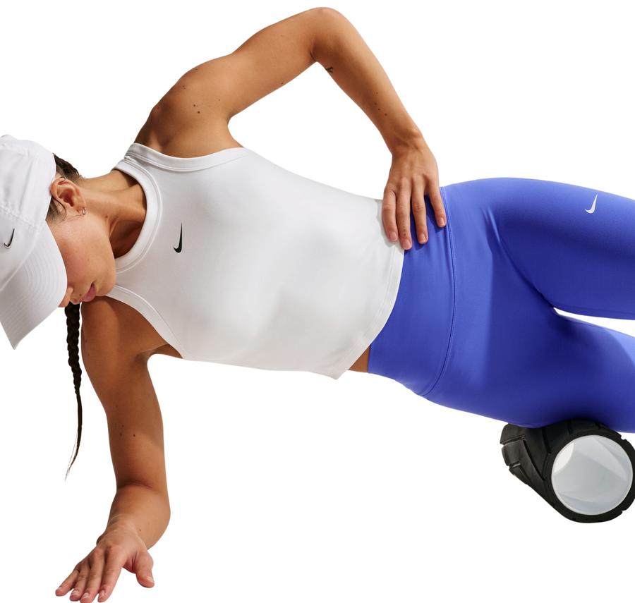 Nike One Fitted Kadın T-Shirt Beyaz Nike One Fitted Kadın T-Shirt Beyaz