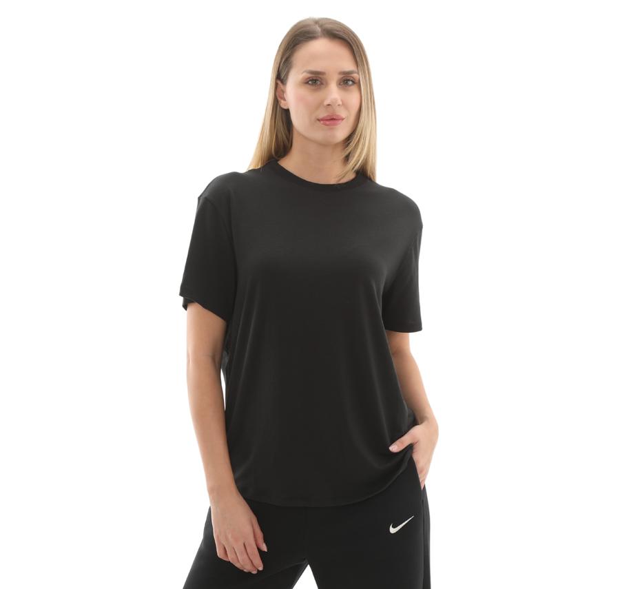 Nike One Relaxed Kadın T-Shirt Siyah Nike One Relaxed Kadın T-Shirt Siyah