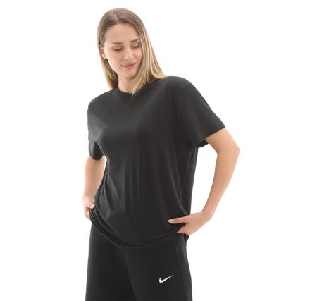 Nike One Relaxed Kadın T-Shirt Siyah Nike One Relaxed Kadın T-Shirt Siyah
