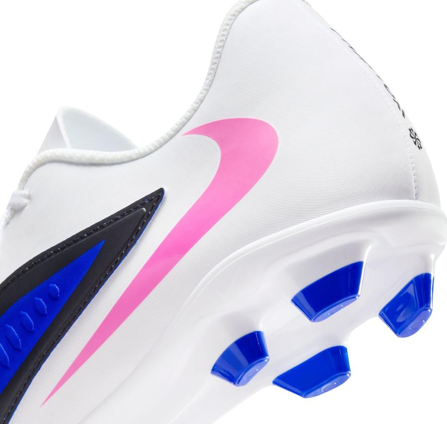 Nike Phantom 6 Low Club Erkek Spor Ayakkabı Nike Phantom 6 Low Club Erkek Spor Ayakkabı