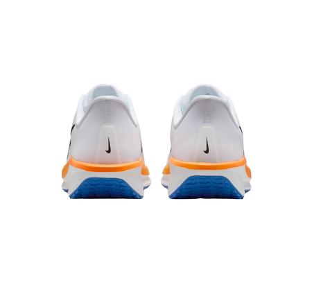 Nike Quest 6 Erkek Spor Ayakkabı Beyaz Nike Quest 6 Erkek Spor Ayakkabı Beyaz