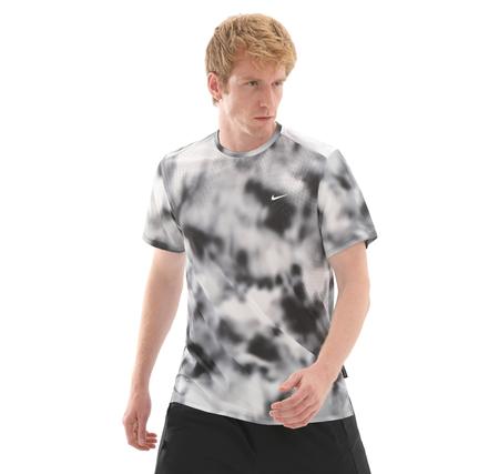 Nike Running Division Breathe Erkek T-Shirt Beyaz