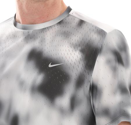 Nike Running Division Breathe Erkek T-Shirt Beyaz
