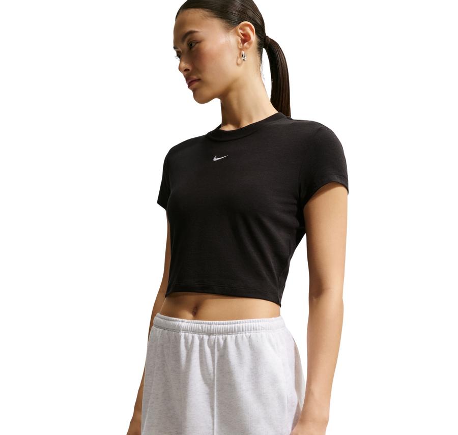 Nike Sportswear Chill Knit Kadın T-Shirt Nike Sportswear Chill Knit Kadın T-Shirt