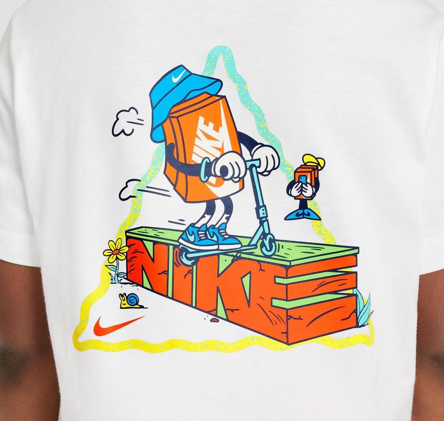 Nike Sportswear Çocuk T-Shirt Beyaz Nike Sportswear Çocuk T-Shirt Beyaz