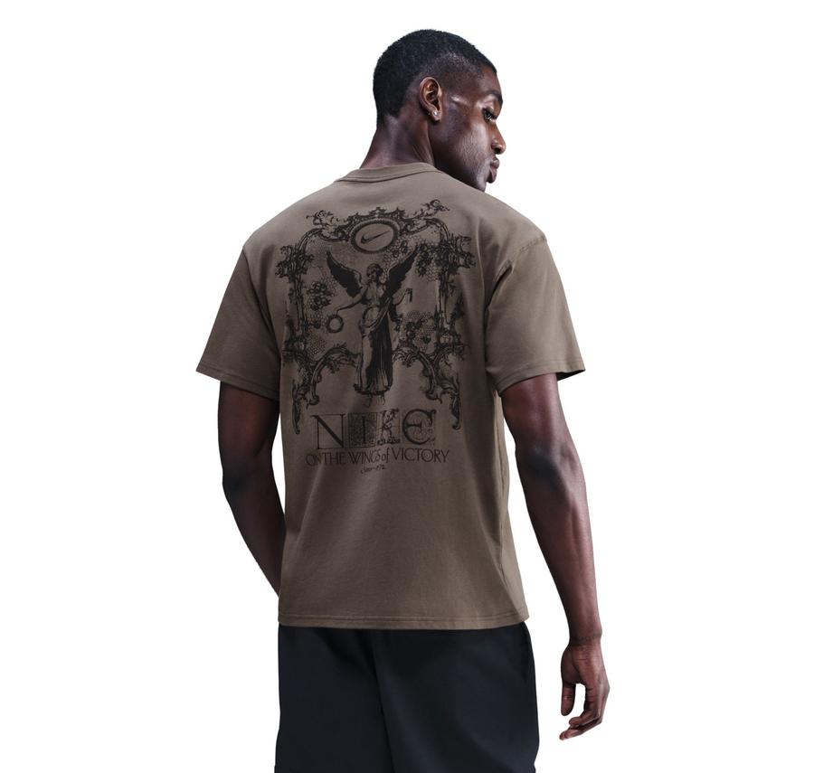 Nike Sportswear Erkek T-Shirt Kahve Nike Sportswear Erkek T-Shirt Kahve
