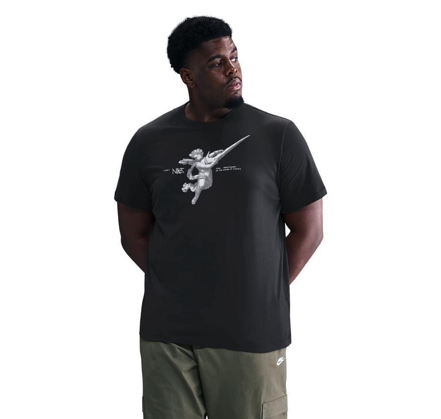 Nike Sportswear Erkek T-Shirt Siyah Nike Sportswear Erkek T-Shirt Siyah