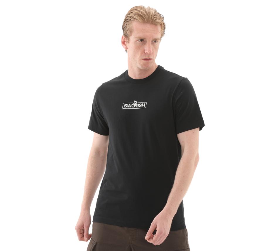Nike Sportswear Erkek T-Shirt Siyah Nike Sportswear Erkek T-Shirt Siyah