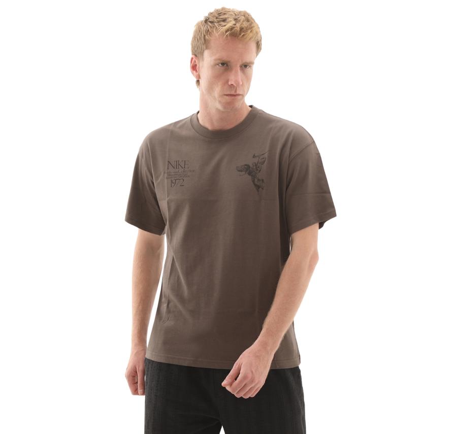 Nike Sportswear Erkek T-Shirt Kahve Nike Sportswear Erkek T-Shirt Kahve