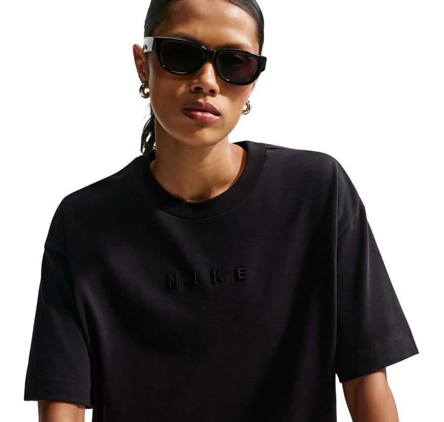 Nike Sportswear Kadın T-Shirt Siyah Nike Sportswear Kadın T-Shirt Siyah