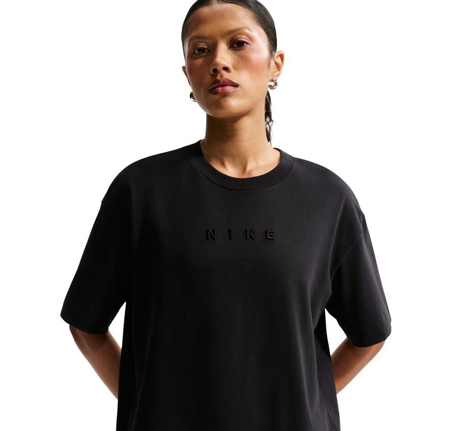 Nike Sportswear Kadın T-Shirt Siyah Nike Sportswear Kadın T-Shirt Siyah