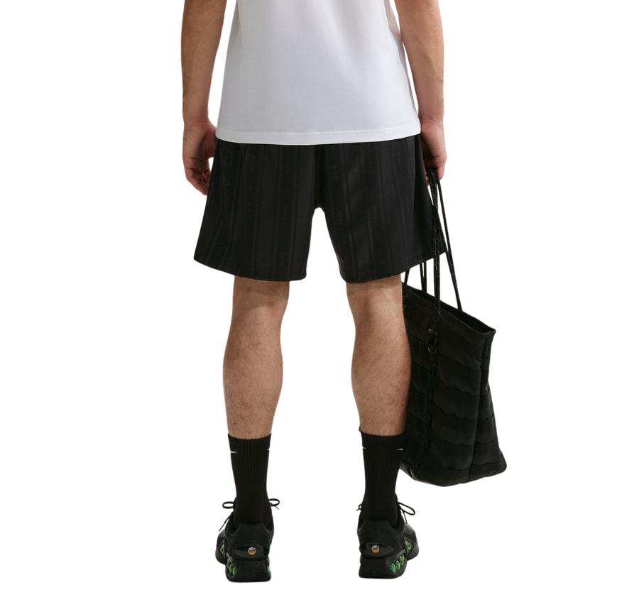 Nike Sportswear Solo Swoosh Erkek Şort Ve Kapri Nike Sportswear Solo Swoosh Erkek Şort Ve Kapri