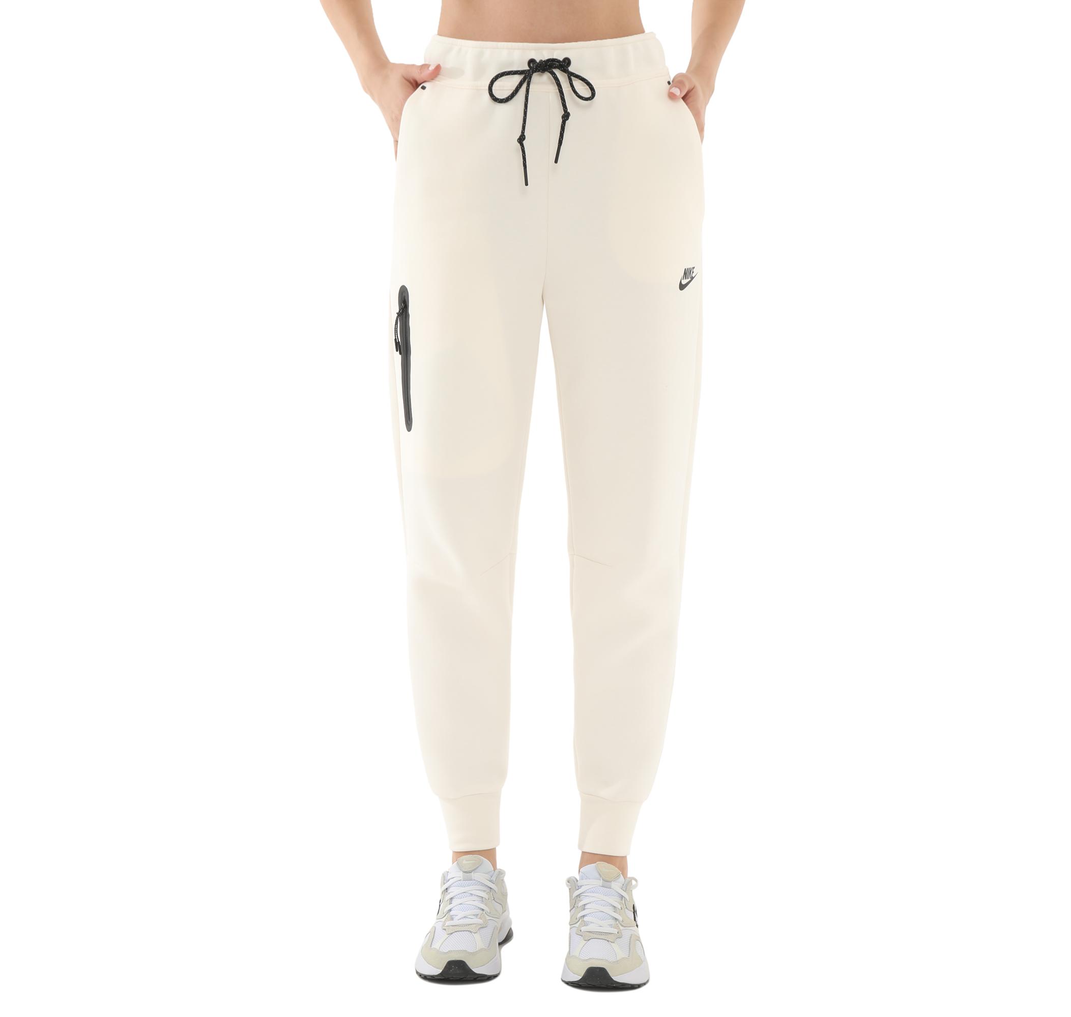 Женские спортивные штаны Nike Sportswear Tech Fleece